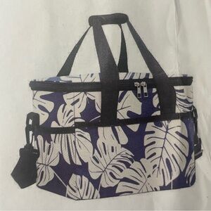 NEW Blue and White Tropical Leaf Print Cooler Bag